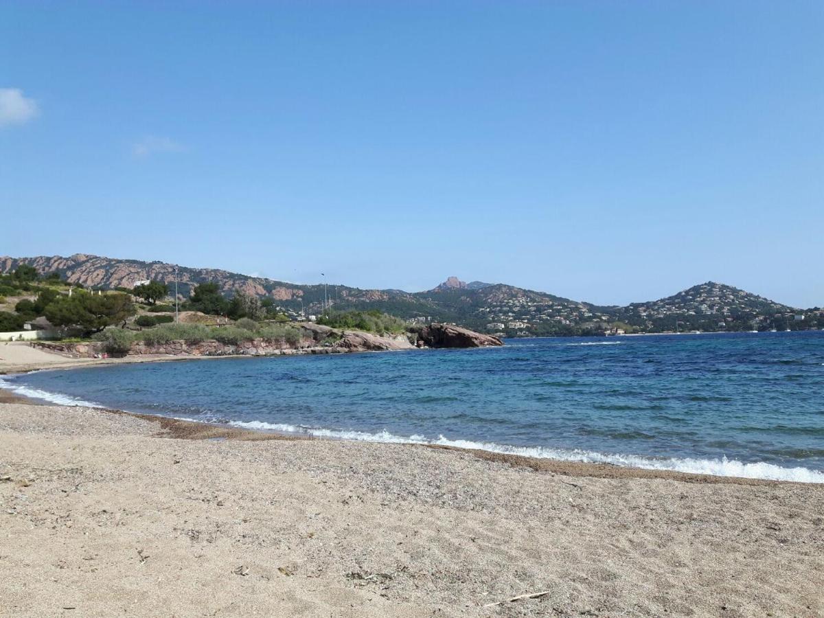 Cap Esterel Studio H3 Saint-Raphaël 外观 照片